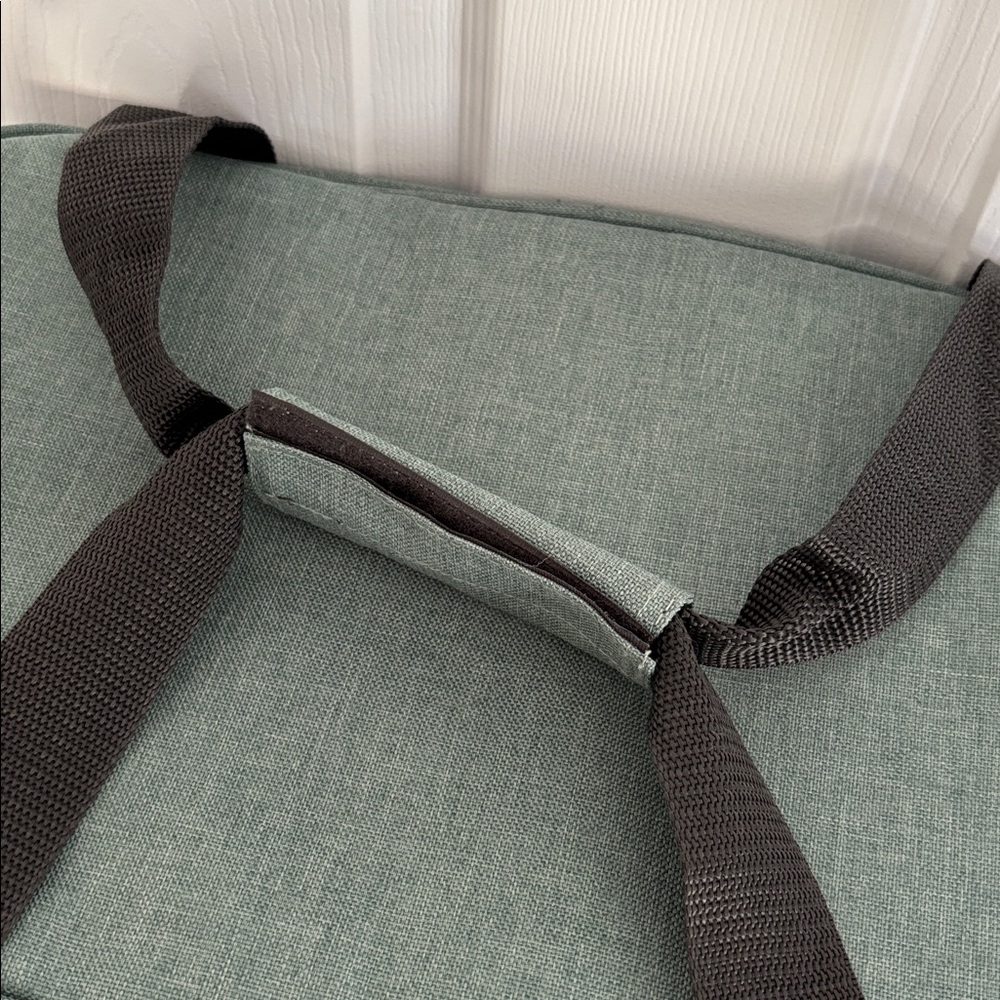 DSW Green and Grey Insulated Duffle Cooler - Picture 2 of 12
